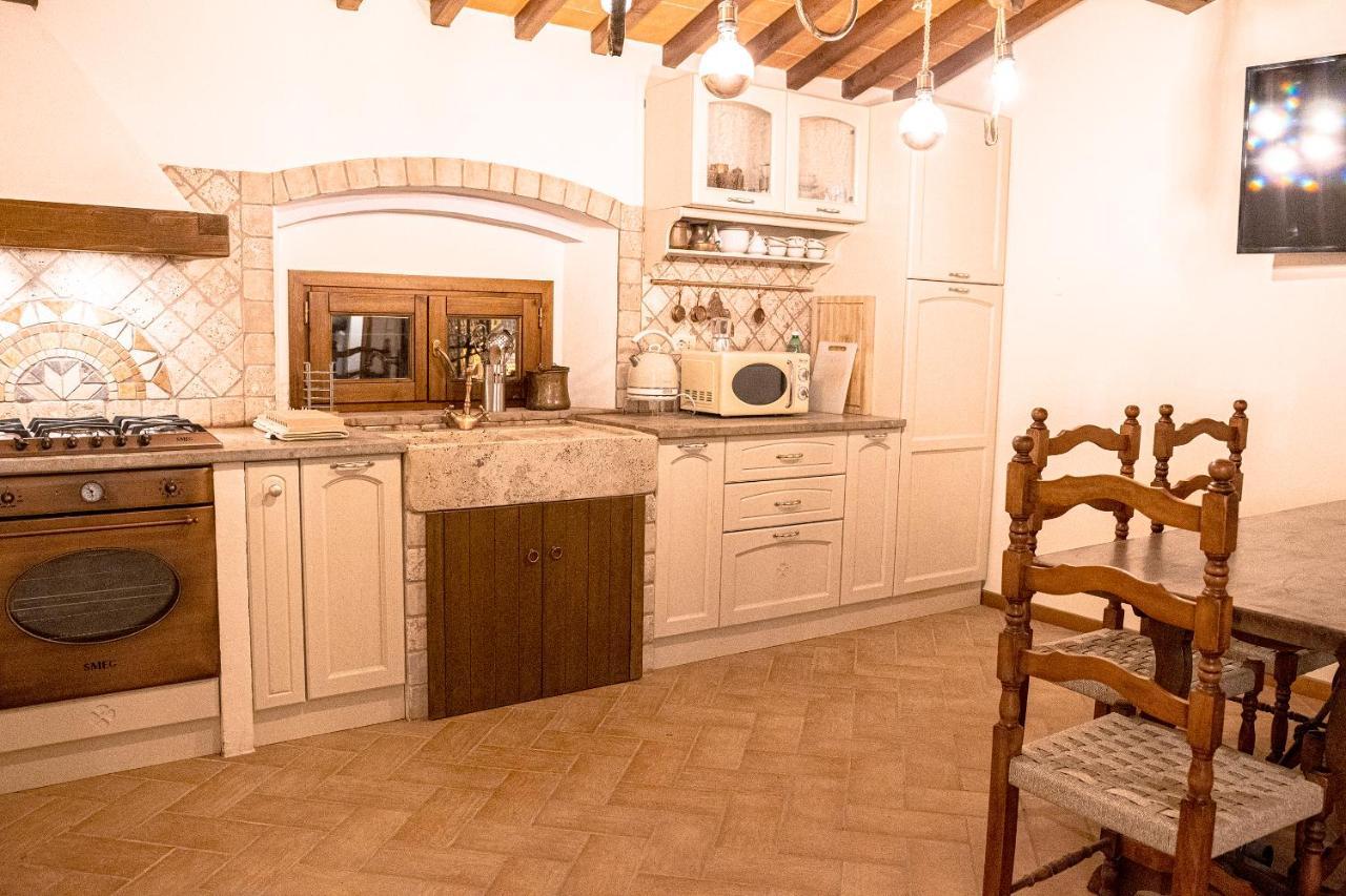 Casa Alle Monache Gambassi Terme Exteriör bild